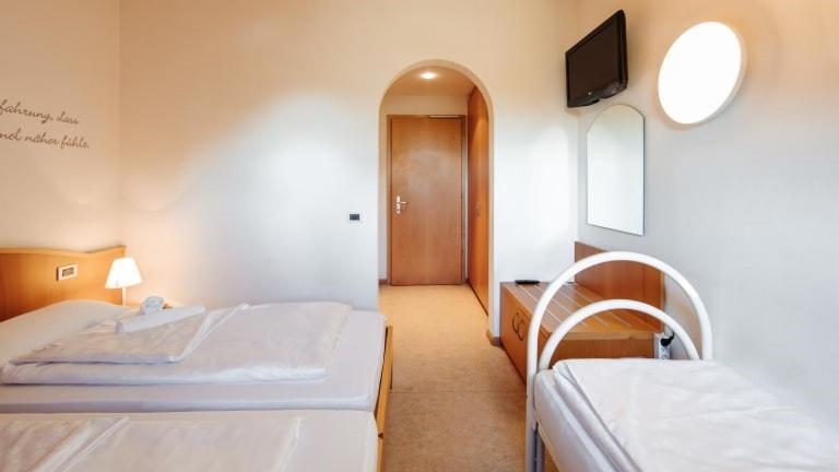 Hotel Corno Bianco 노바포넨테 외부 사진