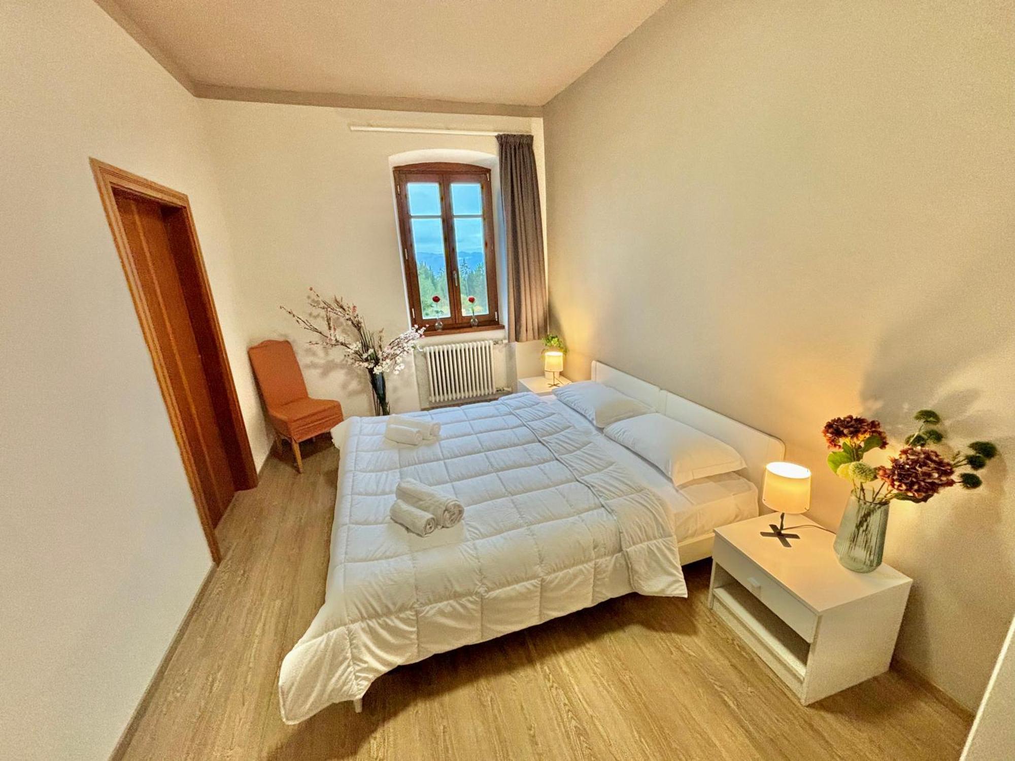 Hotel Corno Bianco 노바포넨테 외부 사진