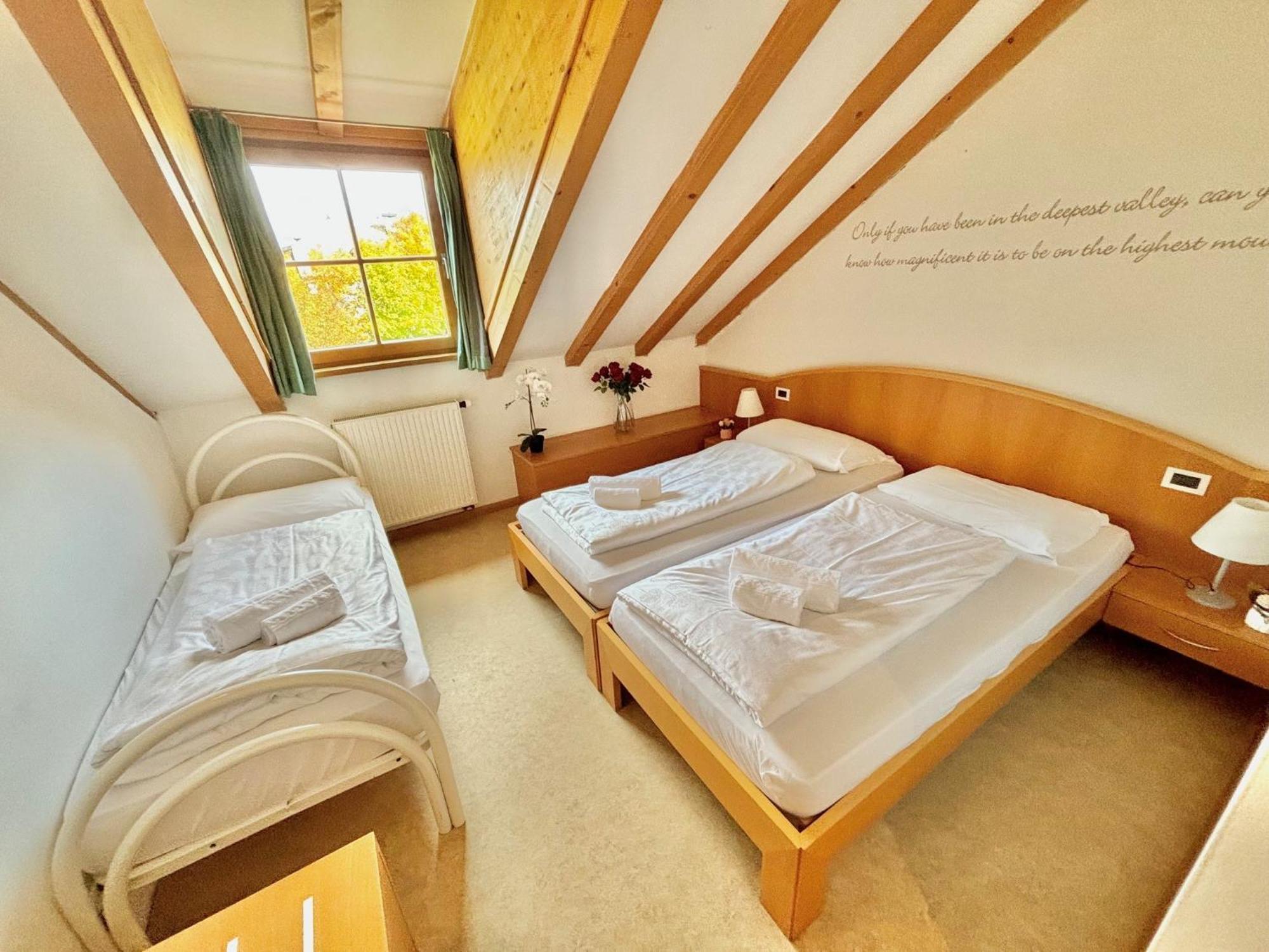 Hotel Corno Bianco 노바포넨테 외부 사진