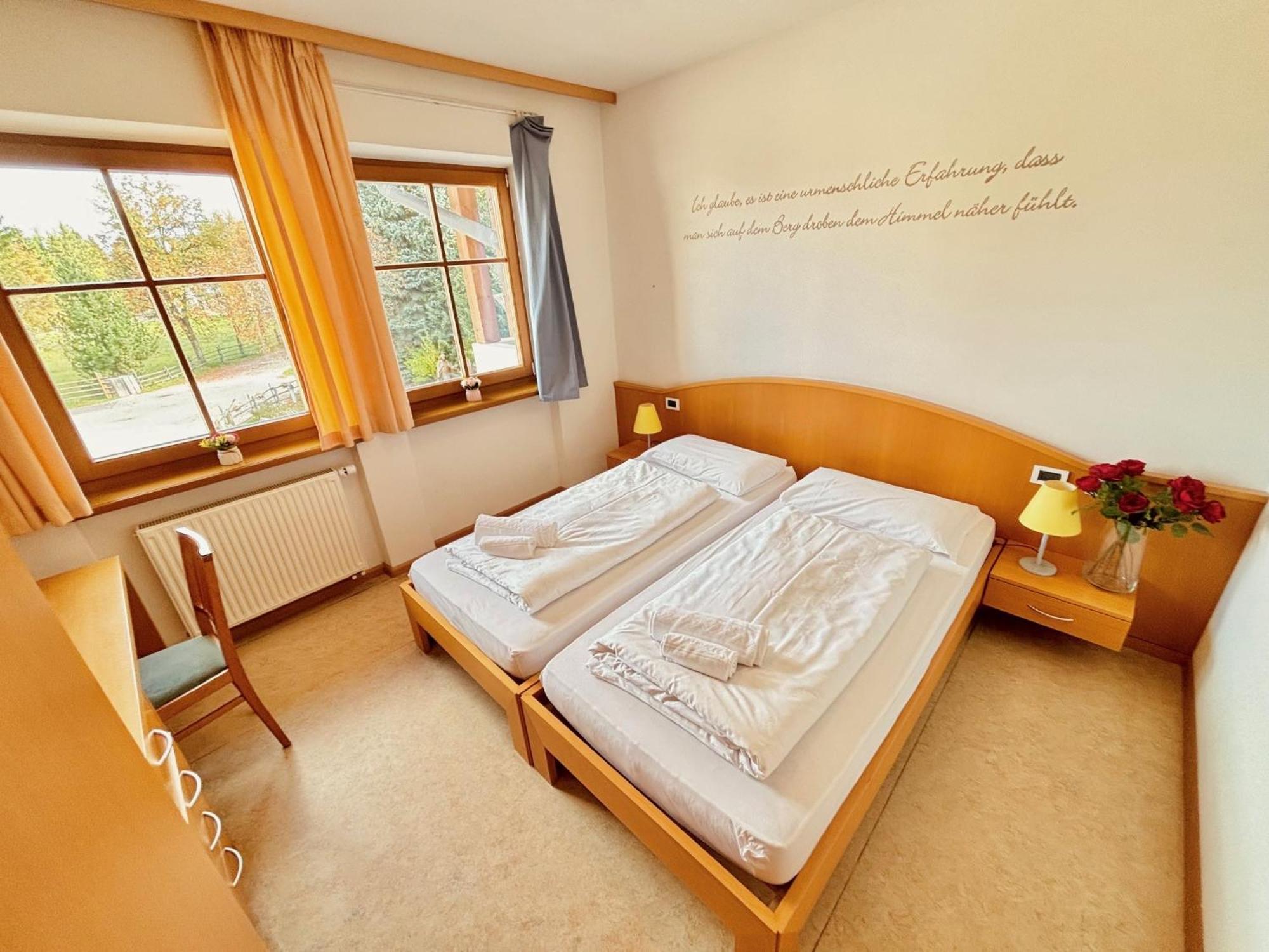Hotel Corno Bianco 노바포넨테 외부 사진