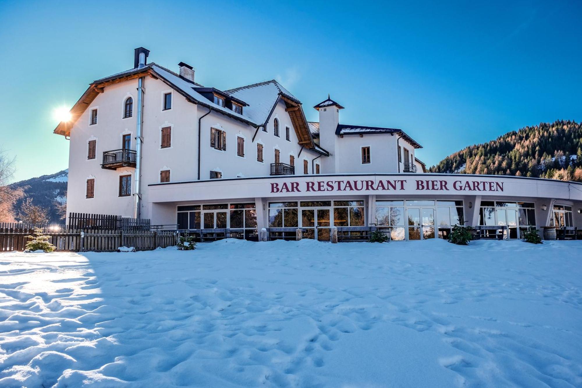 Hotel Corno Bianco 노바포넨테 외부 사진