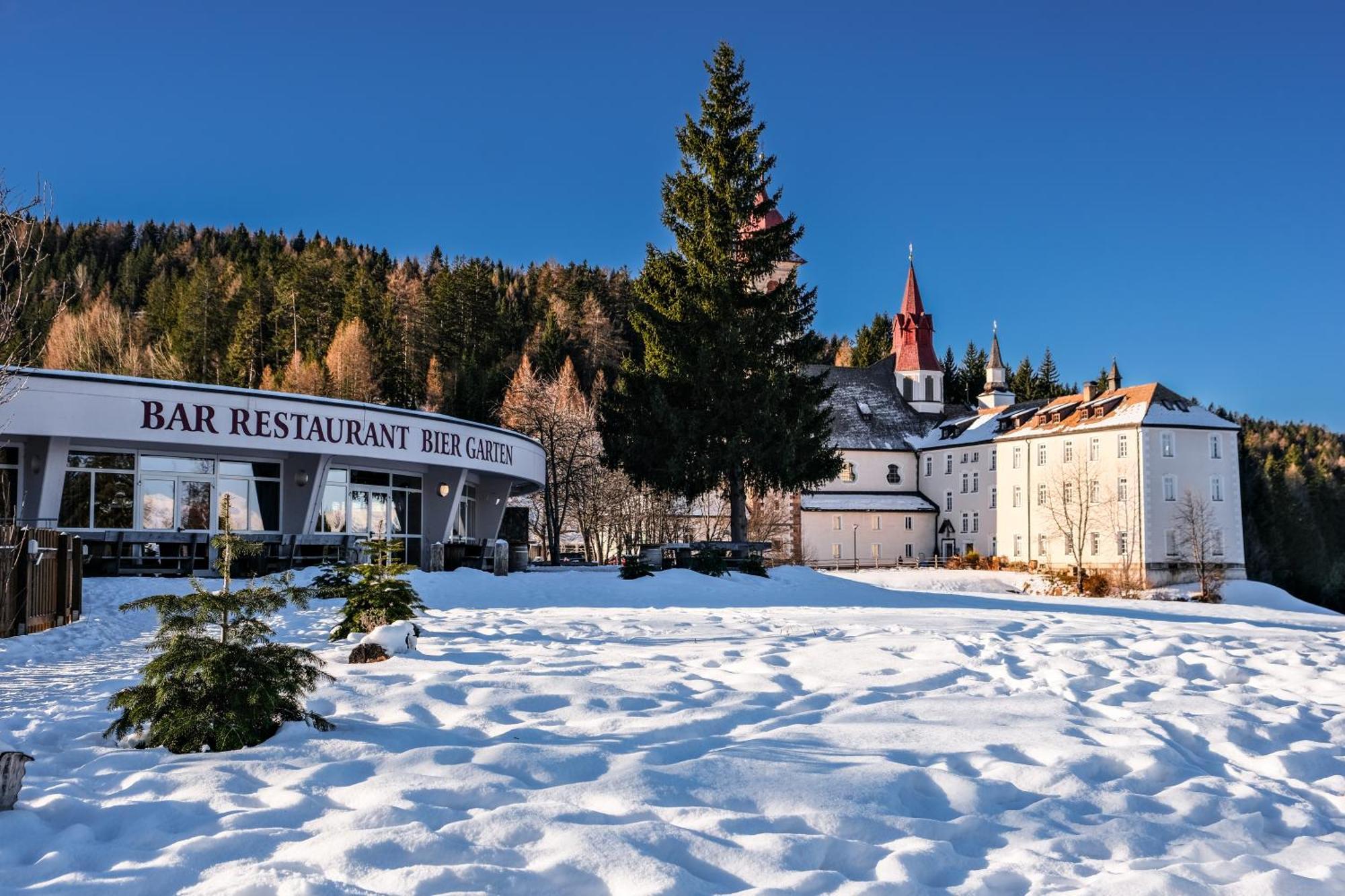 Hotel Corno Bianco 노바포넨테 외부 사진